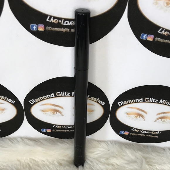 2 in 1 adhesive and eyeliner - Picture 2 of 2